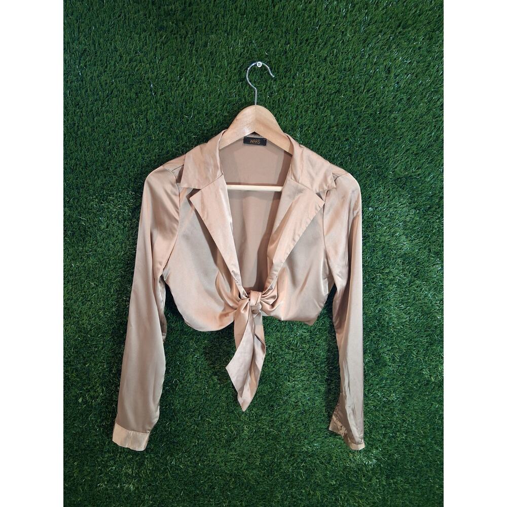 WFFS Champagne Satin Tie Front Crop Top Long Sleeve Blouse Size S/M Elegant